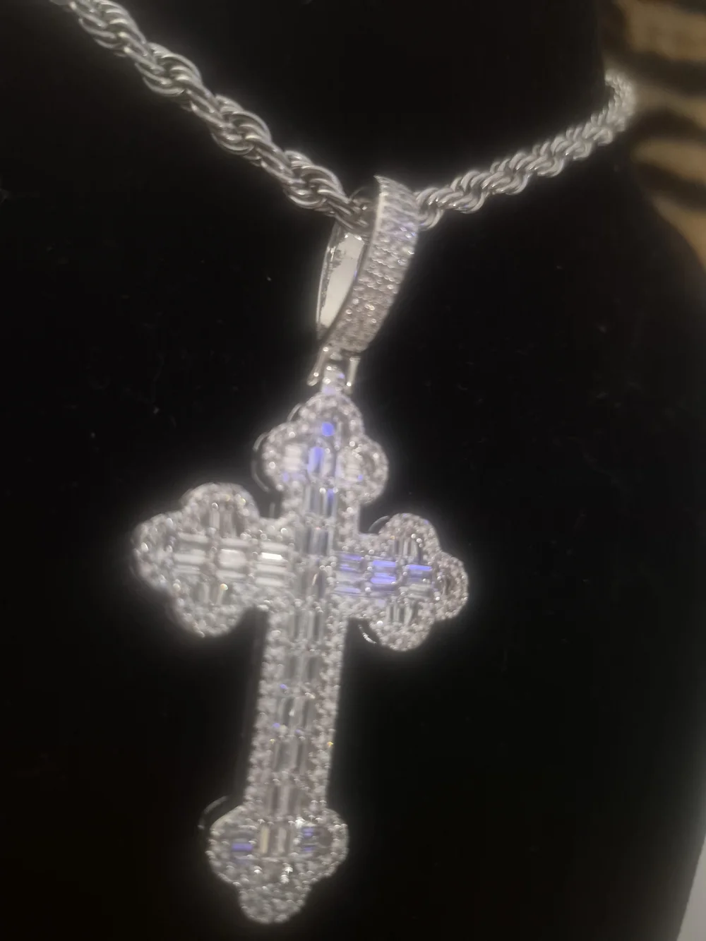 Silver Cross Pendant/baguettes